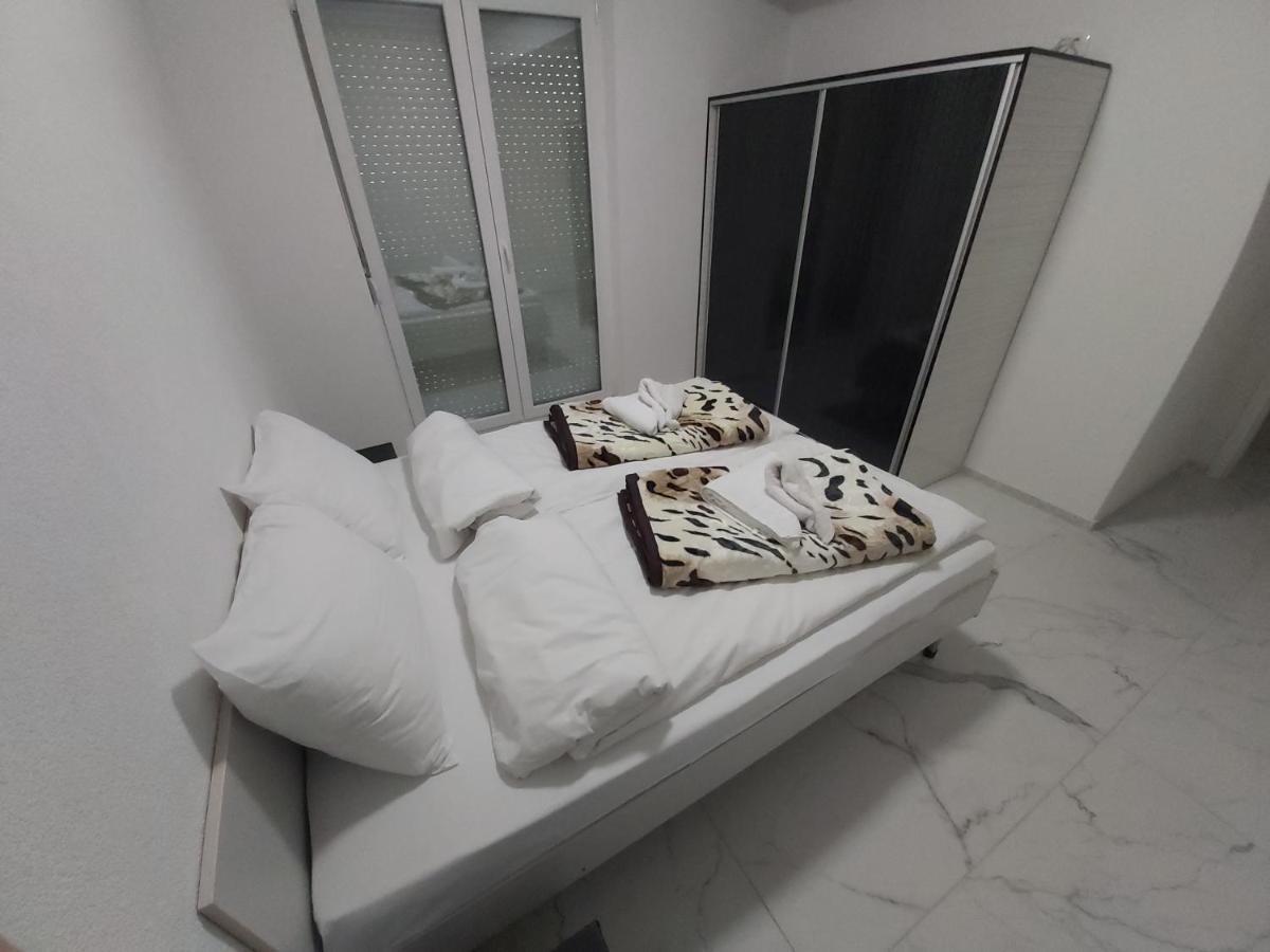 Xxl Apartments City Centar 1 Bitola Exterior photo